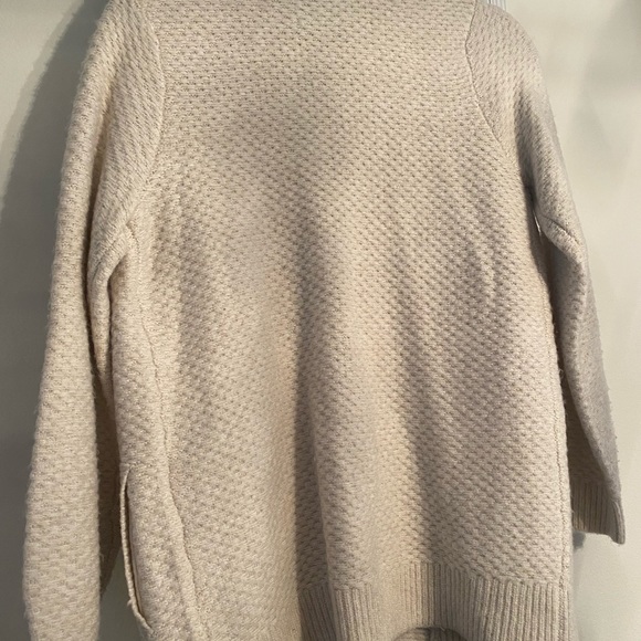 Abercrombie cardigan - Picture 3 of 3